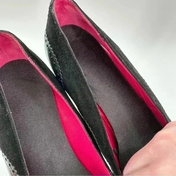 Emanuel Ungaro heels size 8.5 black Italian leather suede cap toe brogue career - Picture 12 of 14